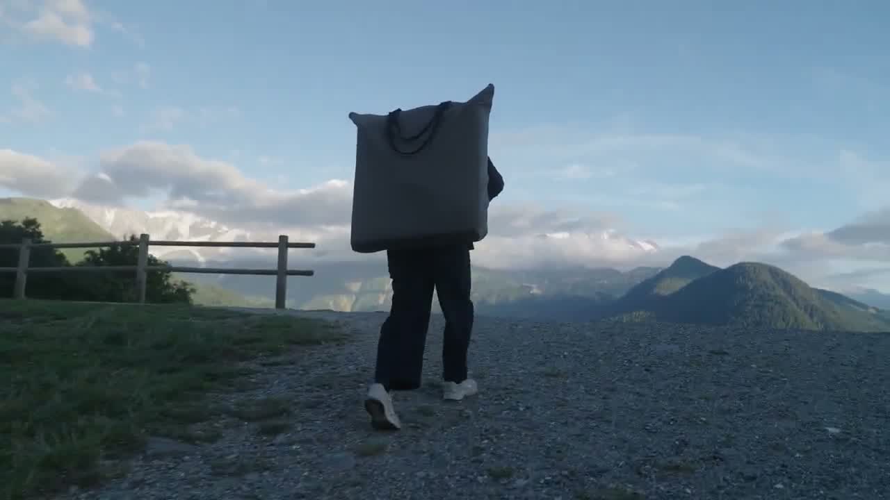 Michi, un bureau de voyage — Atelier Curieux — image 1 sur 6