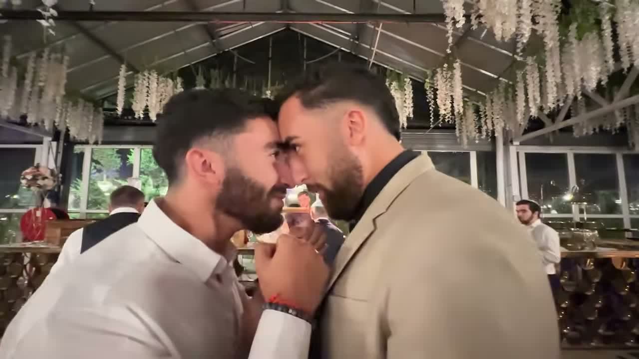 J’ai organisé un combat de boxe contre mon petit frère — Sacha Borg — image 1 sur 6